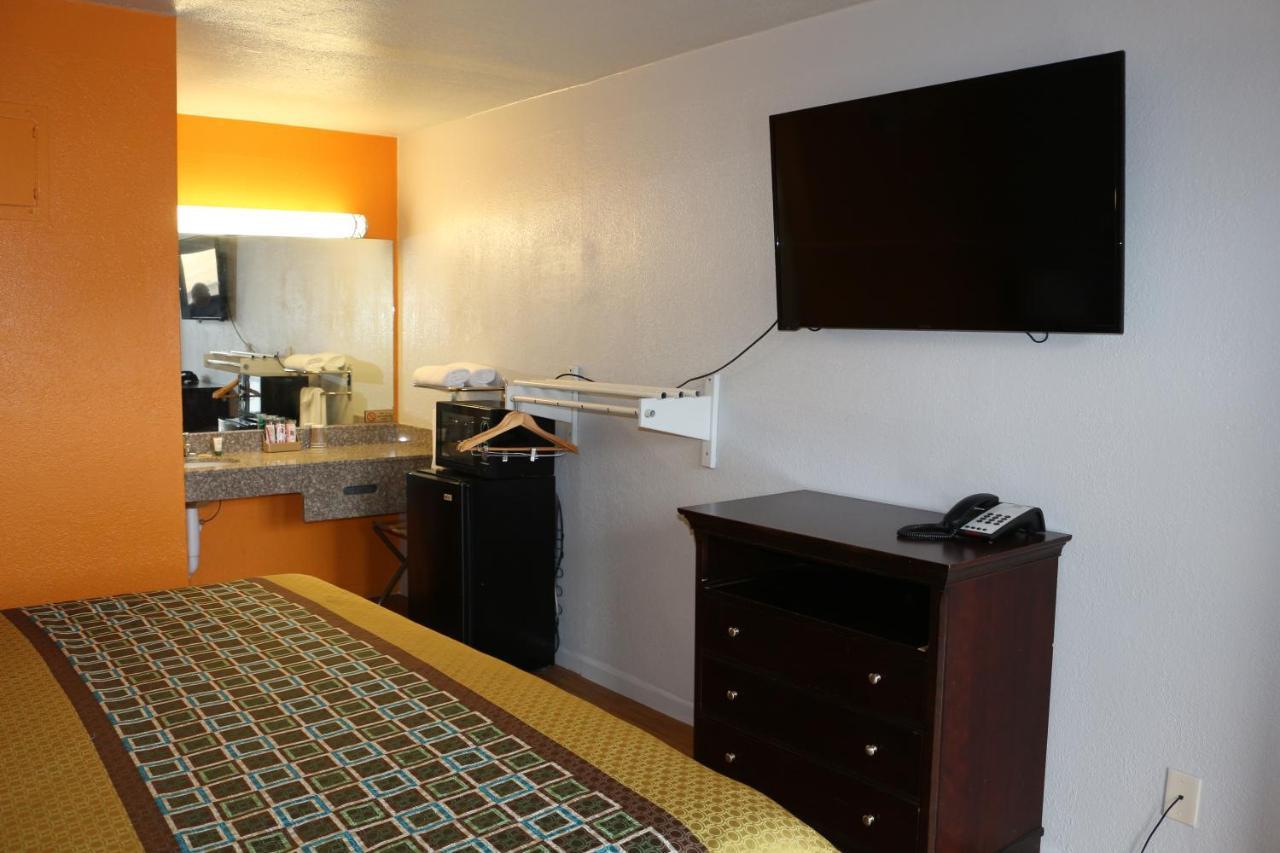 Lone Star Kerrville/fredericksburg Motel Kerrville