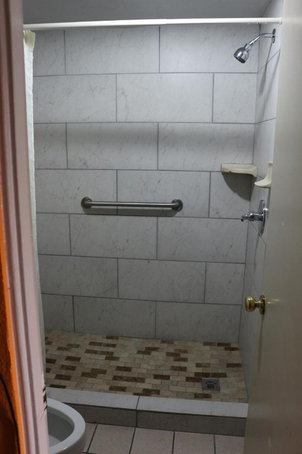 Lone Star Kerrville/fredericksburg Motel 2*