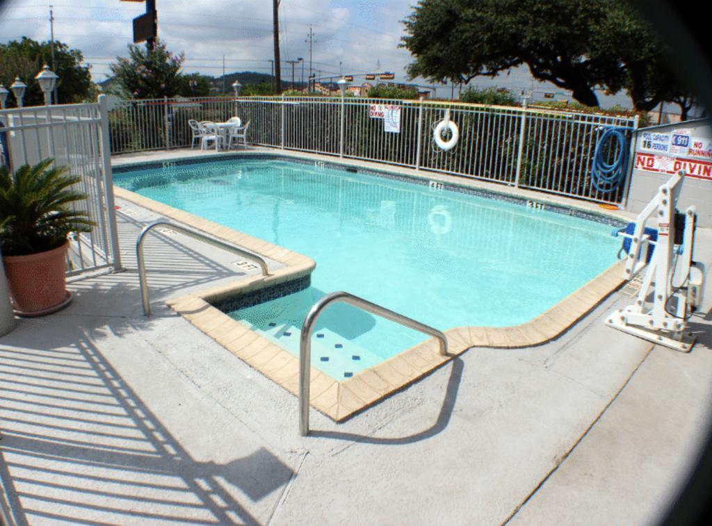 Lone Star Kerrville/fredericksburg Motel Kerrville