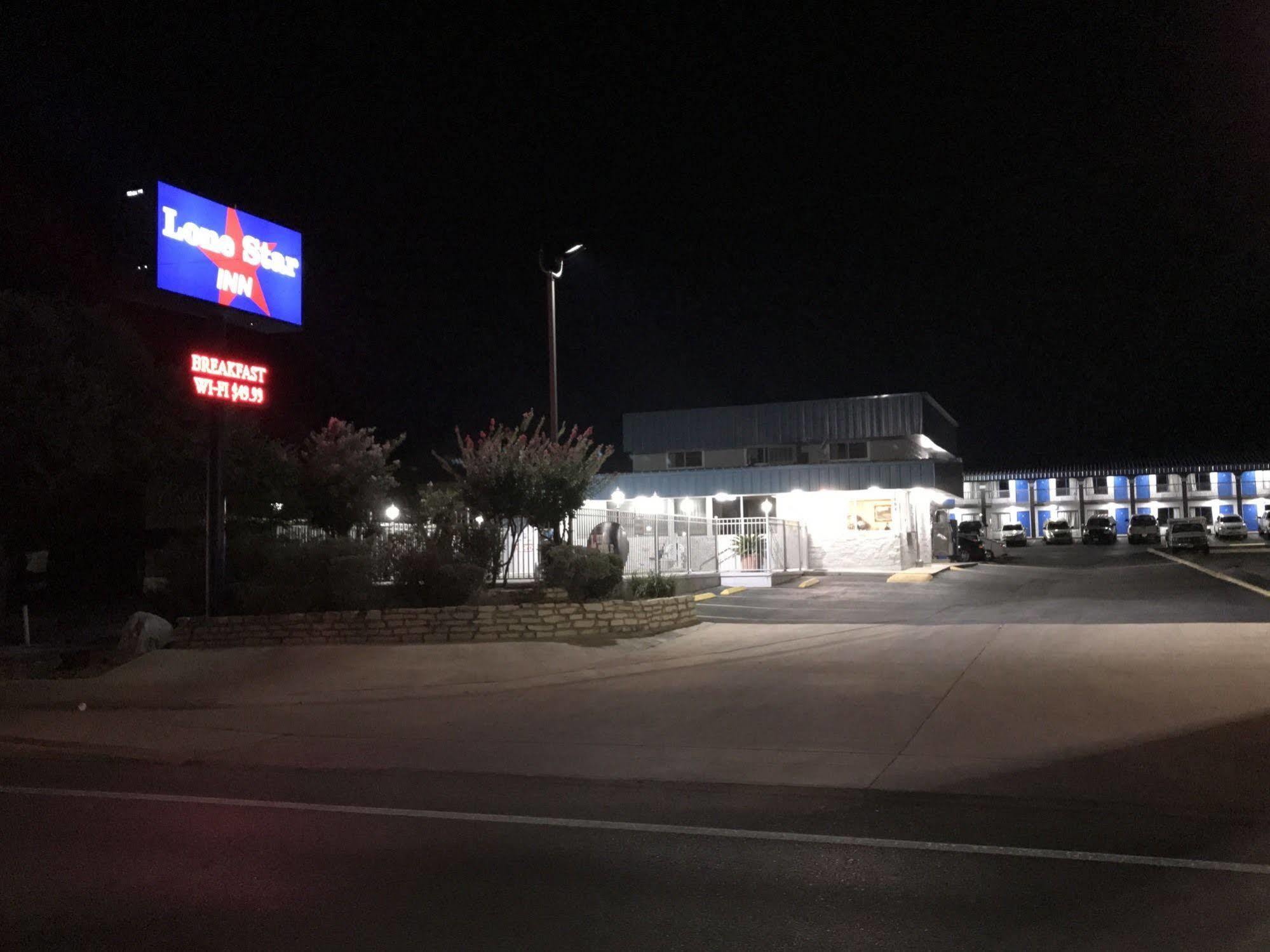 Lone Star Kerrville/fredericksburg Motel Kerrville